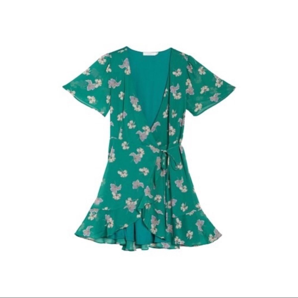 ✨ Lush - Isabella Short Sleeve Wrap Dress✨